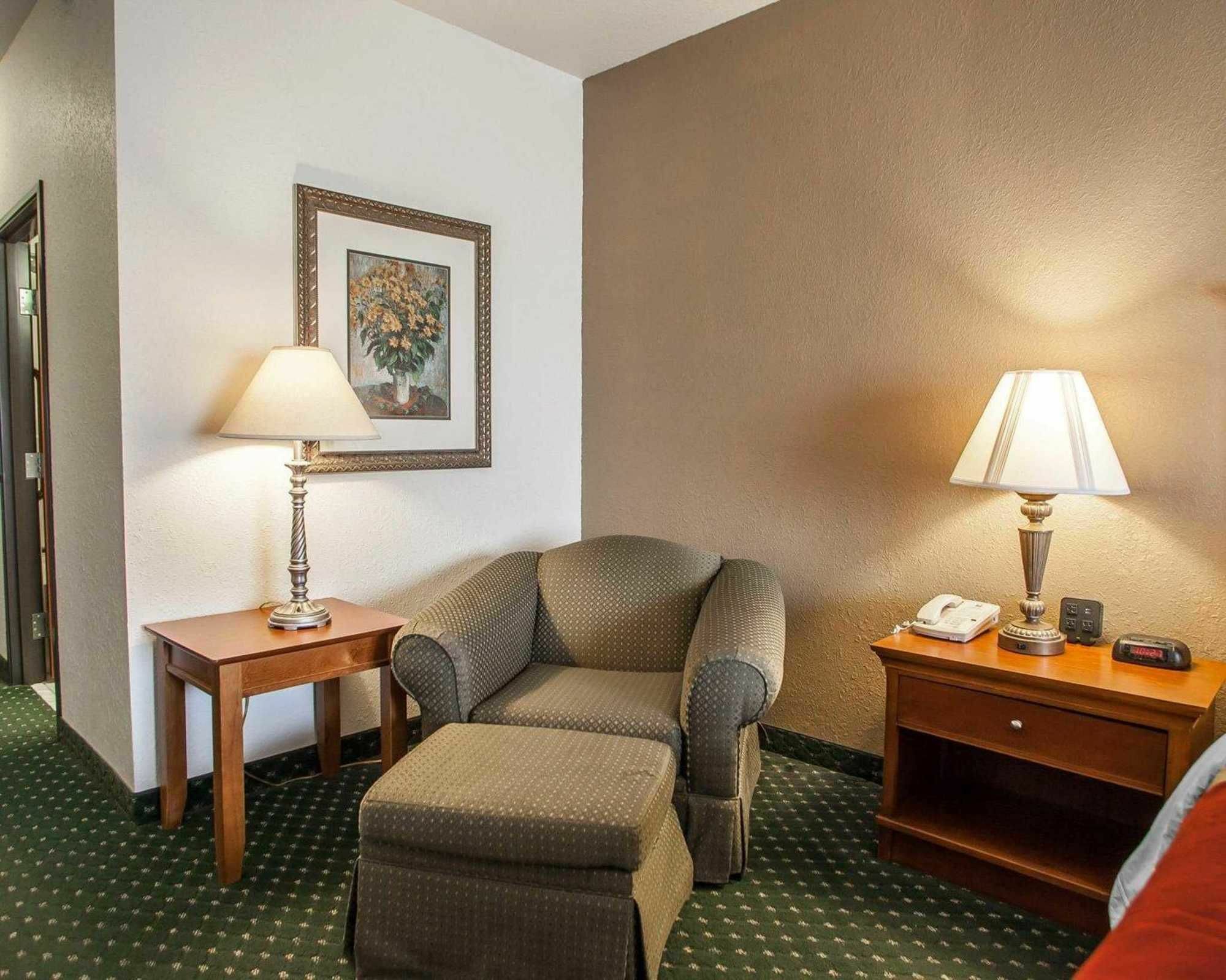 Comfort Inn & Suites Davenport - Quad Cities Exterior photo