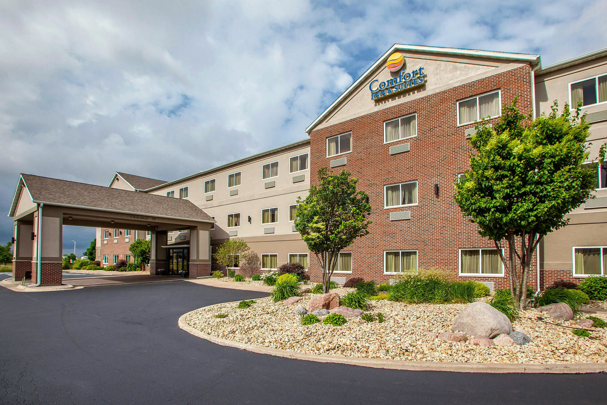 Comfort Inn & Suites Davenport - Quad Cities Exterior photo